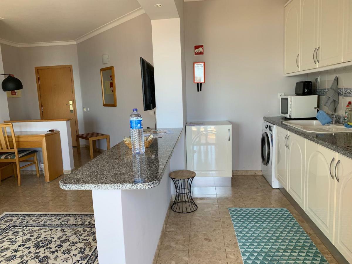 Panoramic Apartment In Portimao: Ocean View, Wifi Bagian luar foto