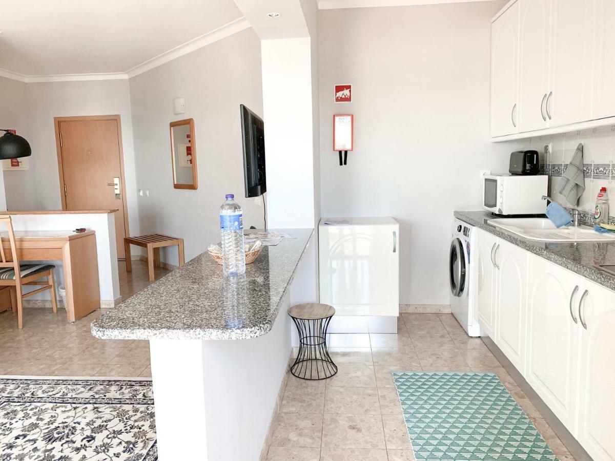 Panoramic Apartment In Portimao: Ocean View, Wifi Bagian luar foto